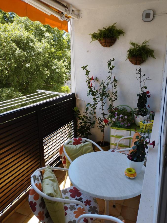 Navis Split Apartment Exterior photo
